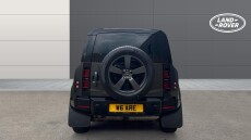 Land Rover Defender 3.0 D250 X-Dynamic HSE 90 3dr Auto Diesel Estate